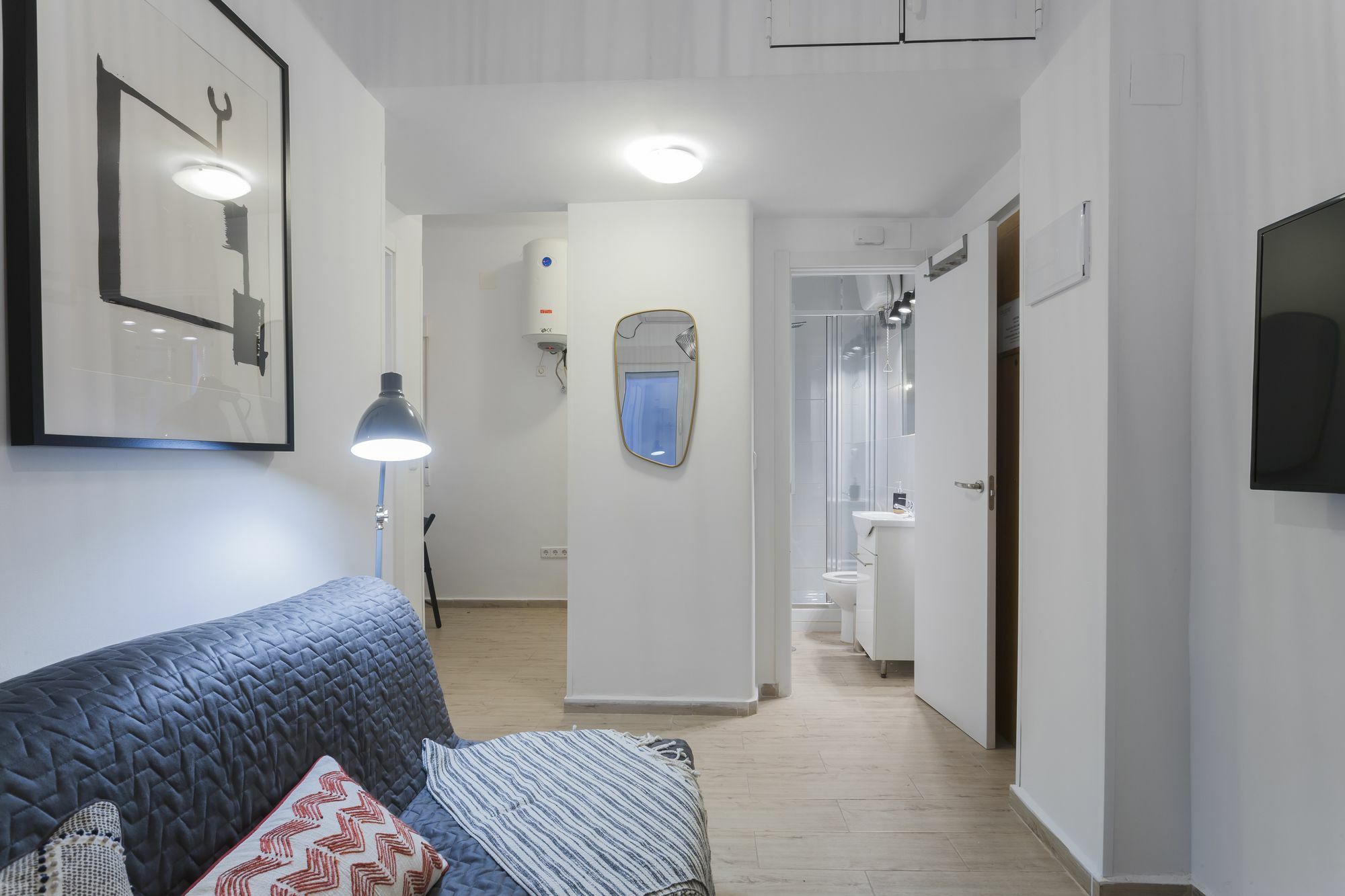 Dobo Rooms Ronda De Segovia Мадрид Экстерьер фото