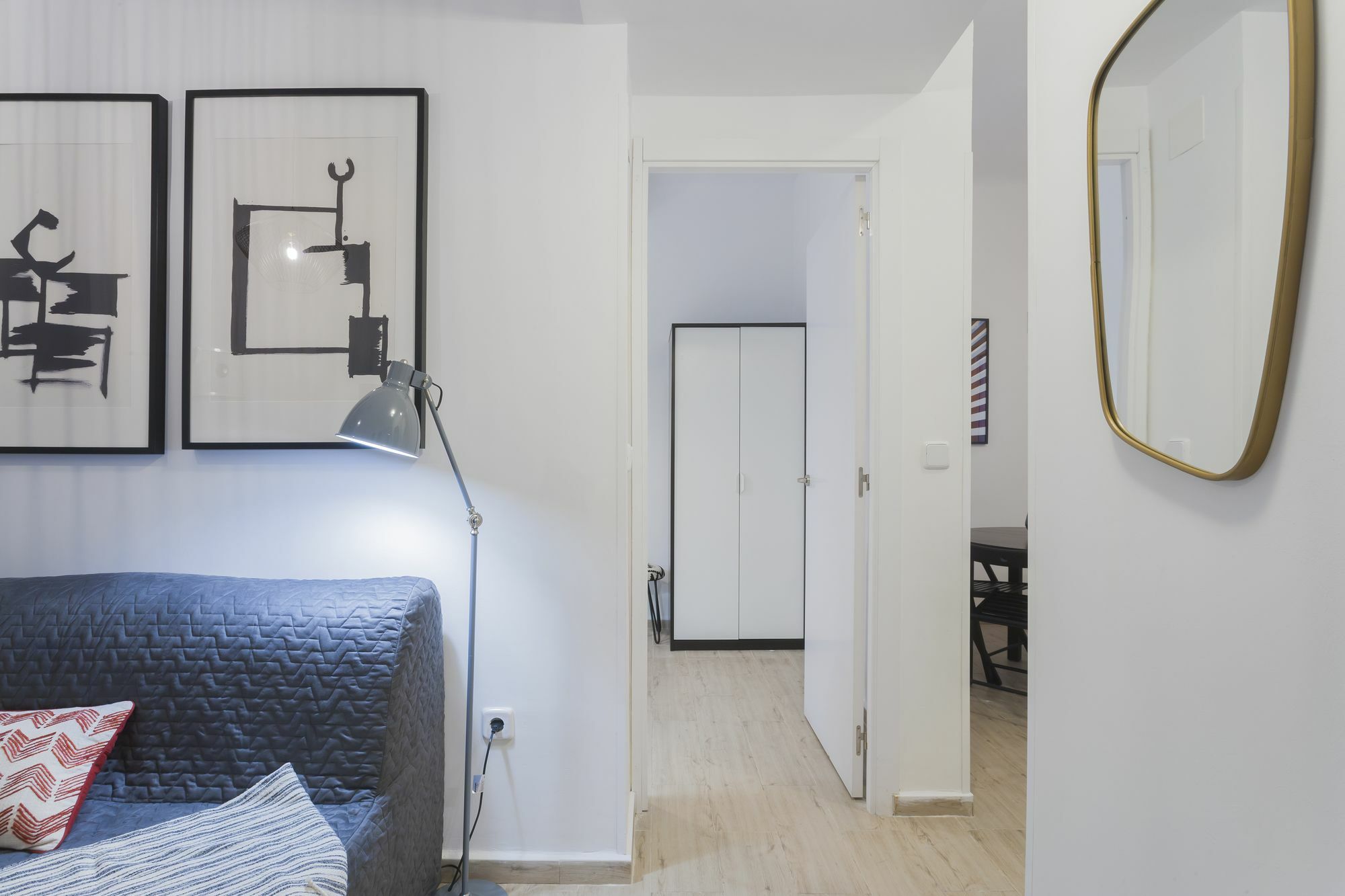 Dobo Rooms Ronda De Segovia Мадрид Экстерьер фото